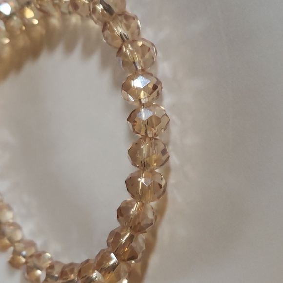 Pretty goldtone stackable bracelets - Picture 5 of 5